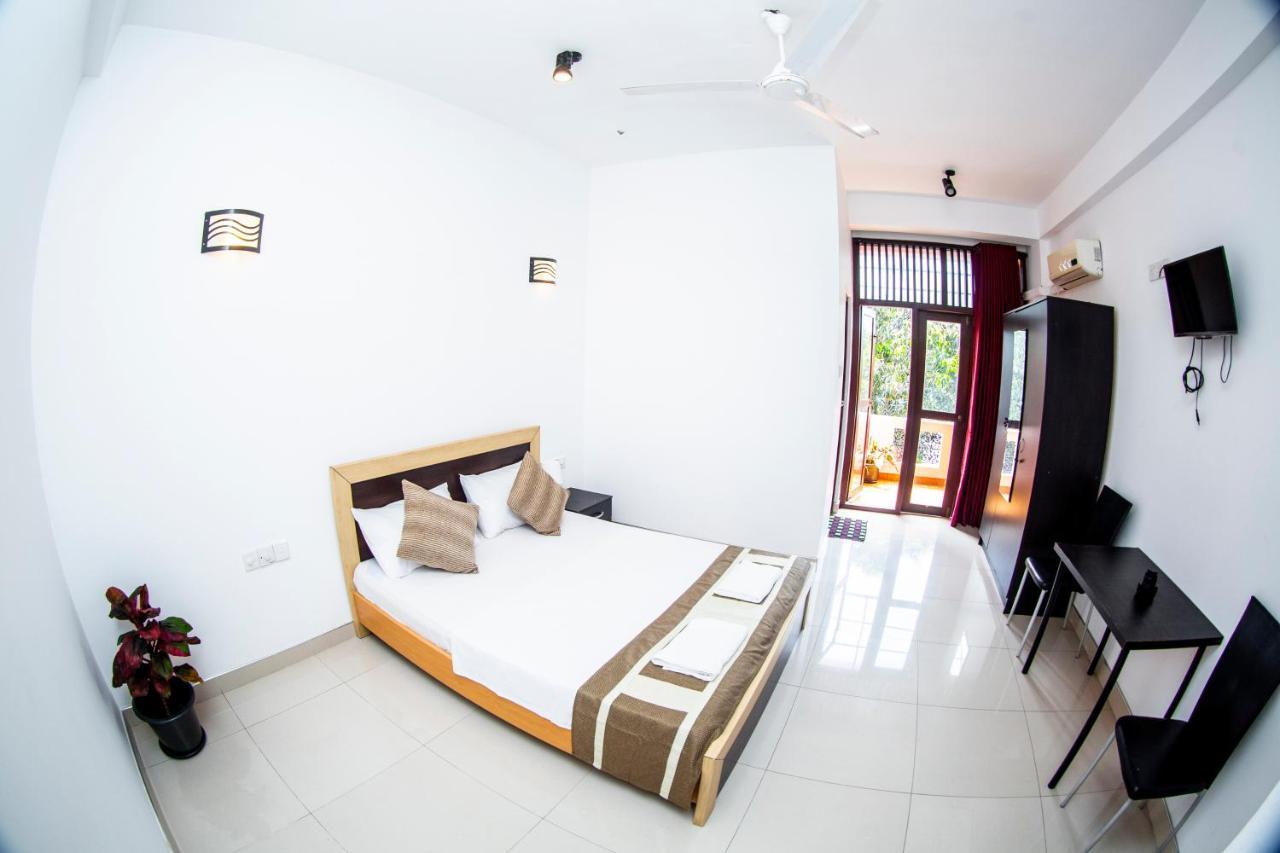Anthuan Residence Negombo Bagian luar foto