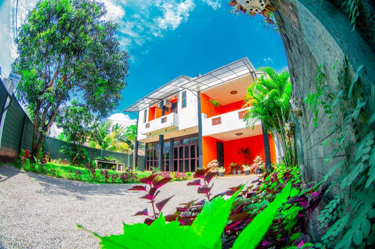 Anthuan Residence Negombo Bagian luar foto