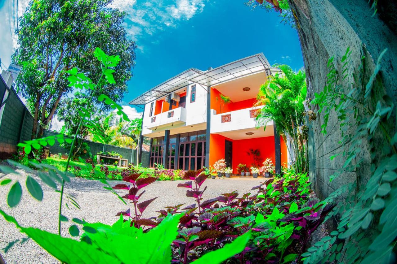 Anthuan Residence Negombo Bagian luar foto