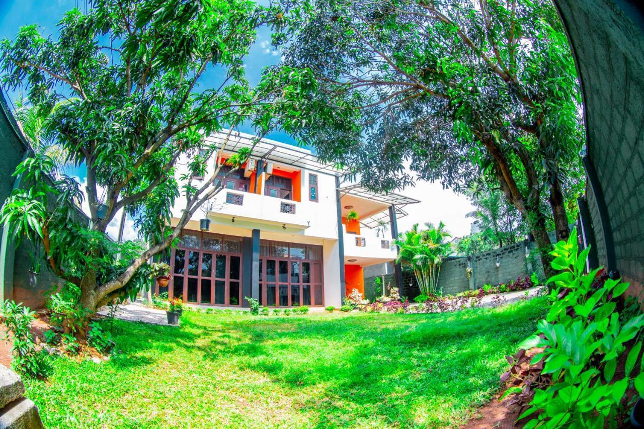 Anthuan Residence Negombo Bagian luar foto