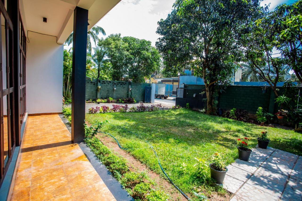 Anthuan Residence Negombo Bagian luar foto