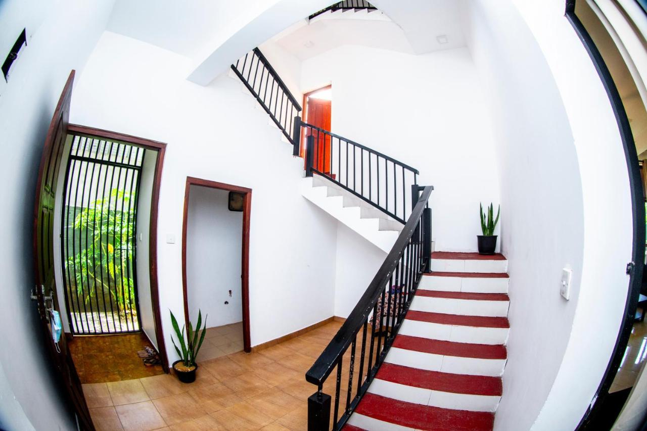 Anthuan Residence Negombo Bagian luar foto