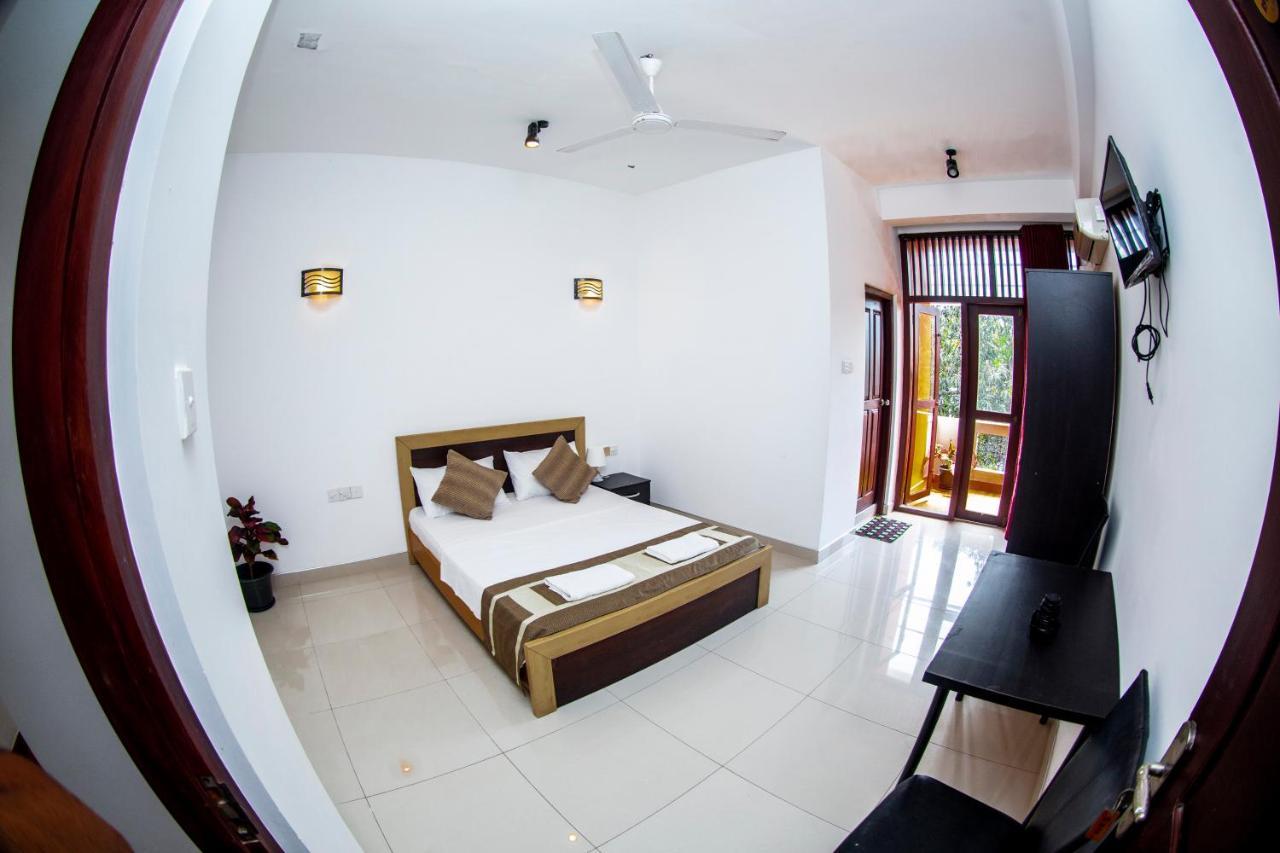 Anthuan Residence Negombo Bagian luar foto